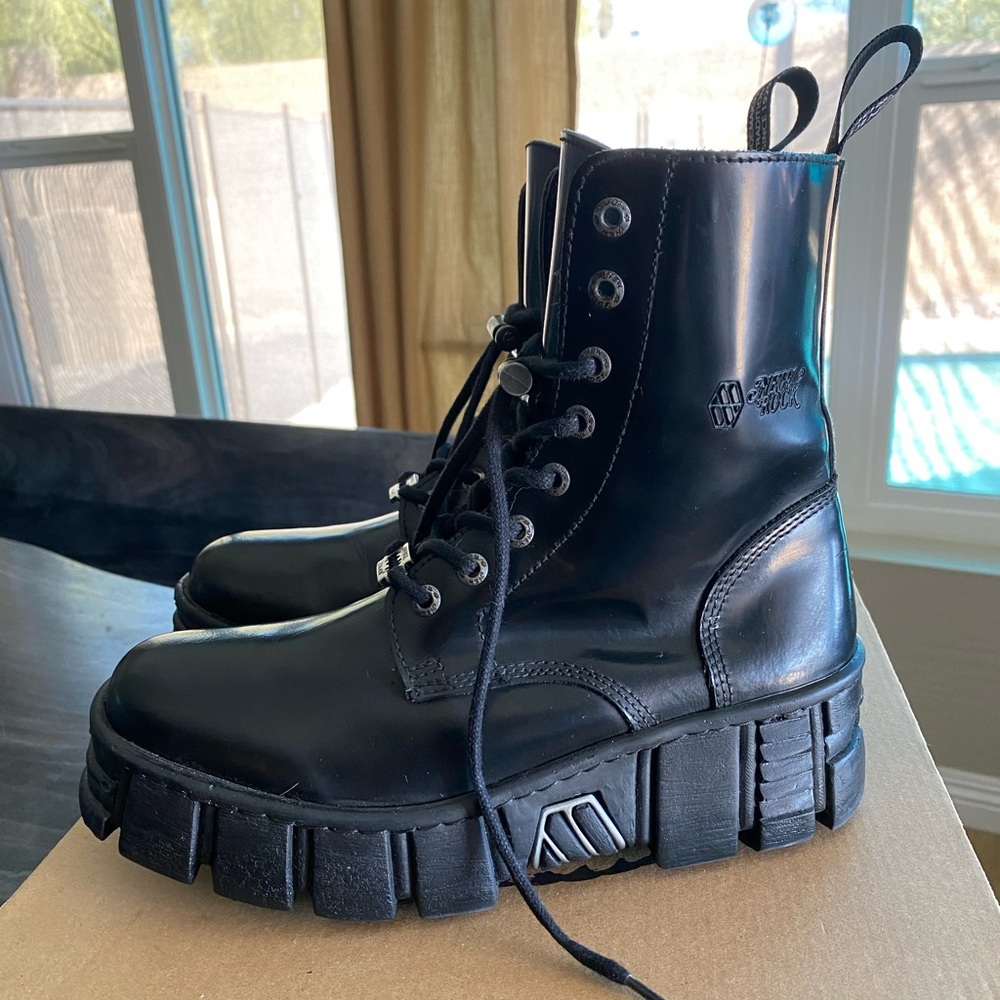 New Rock M-WALL026N-C5 black leather ladies biker tower boots, platform Goth
